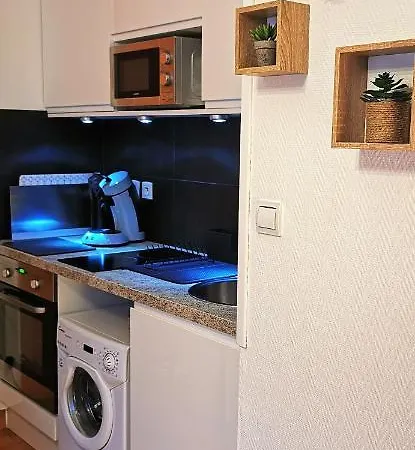 Apartment Vue Mer. Calme Et Idealement Situe *
